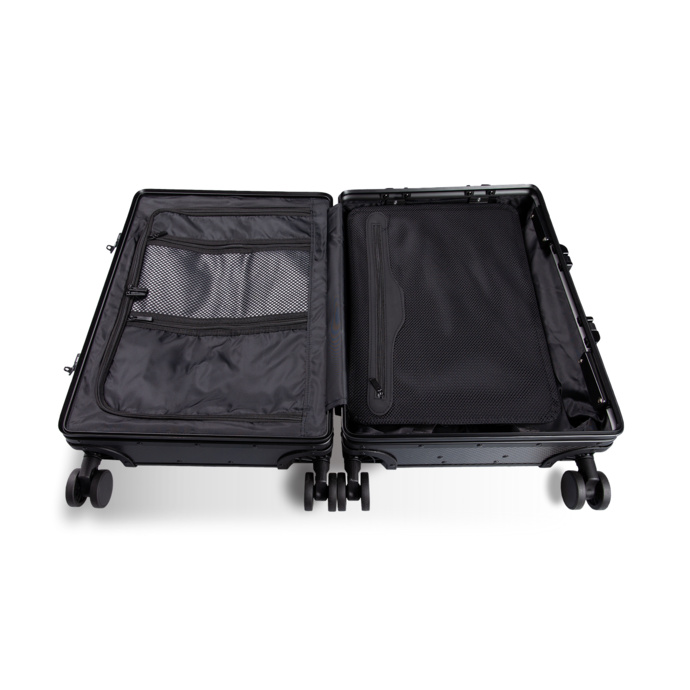 Чемодан из карбона