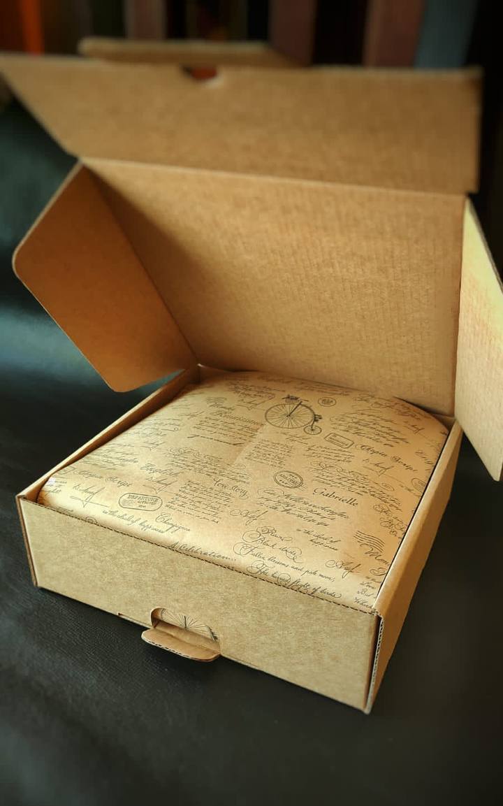 Подарочная коробка для ремня (картон)